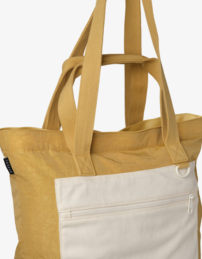 THREAD Goldie Utility Tote image number 3