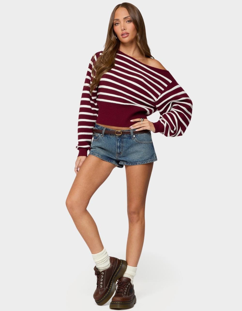 EDIKTED Mika Off Shoulder Oversized Sweater image number 3