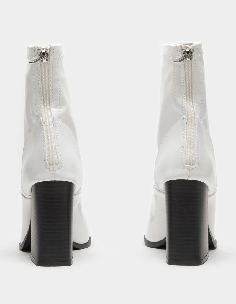 QUPID Square Toe Womens Patent Boot image number 3