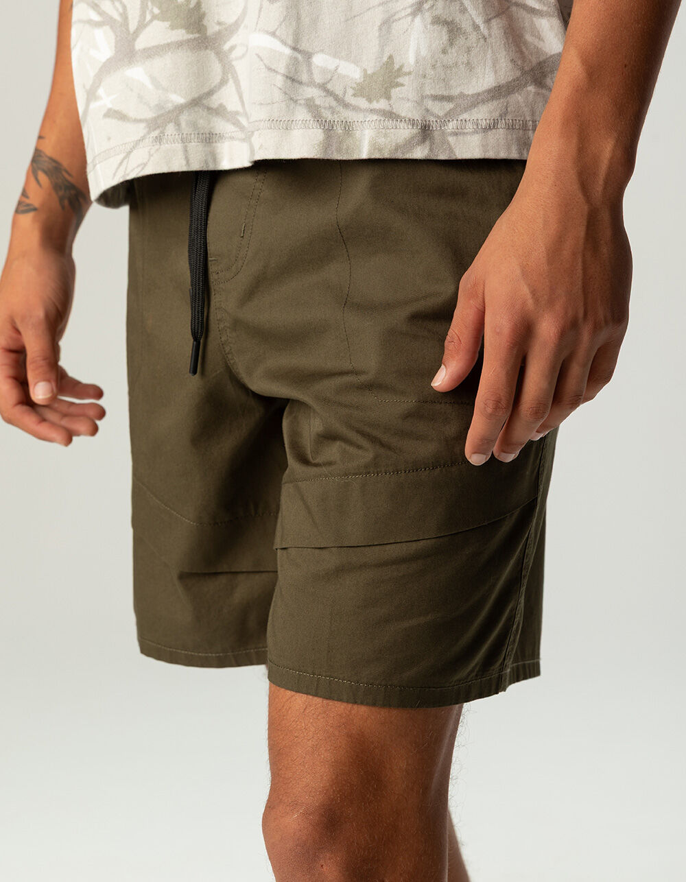 RSQ Mens Pull On Twill Shorts - OLIVE | Tillys