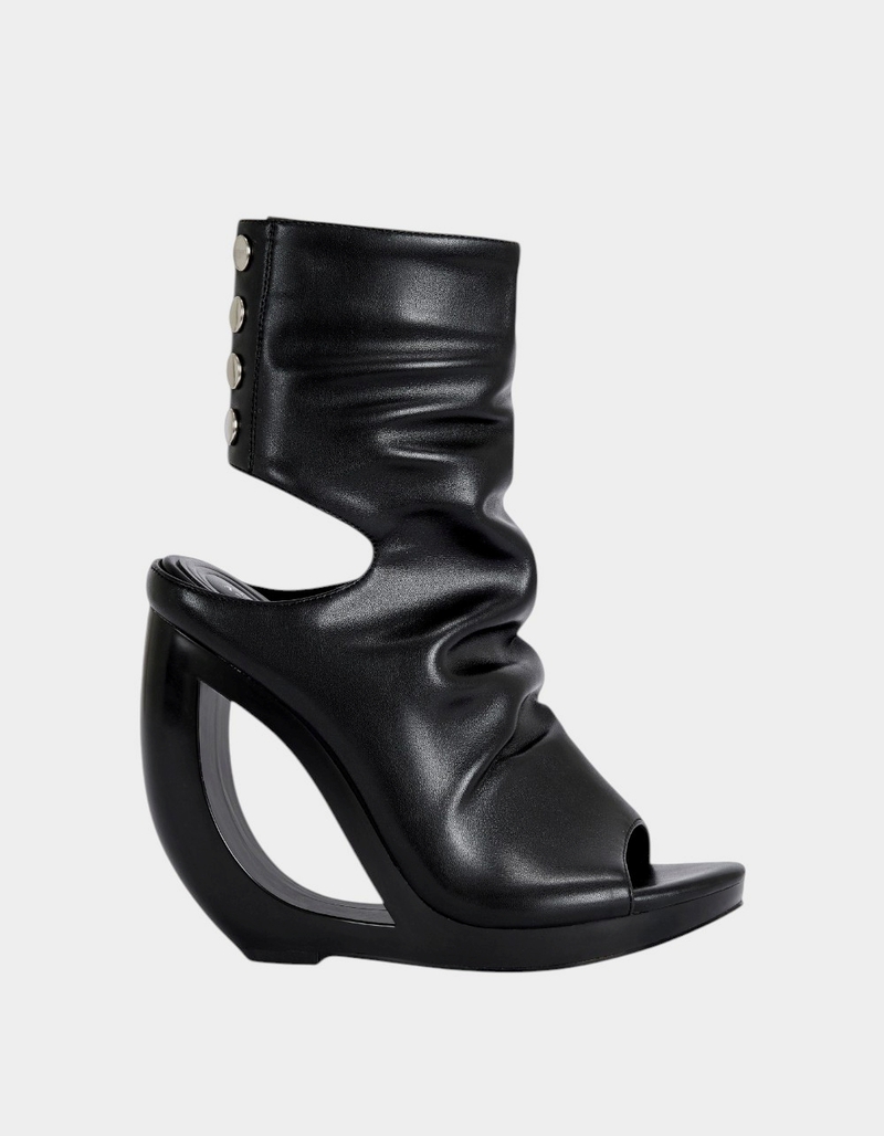 AZALEA WANG Circos Wedge Womens Sandal Boots image number 1