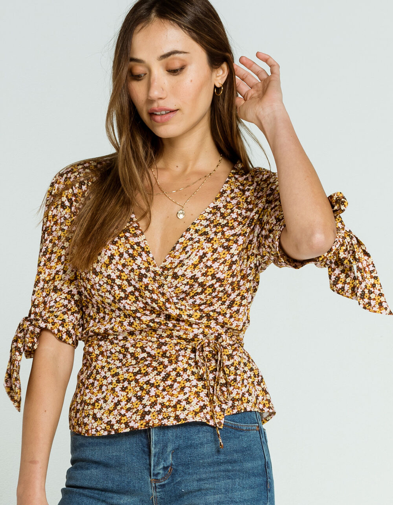 CHARLIE HOLIDAY Sofia Womens Wrap Top image number 1