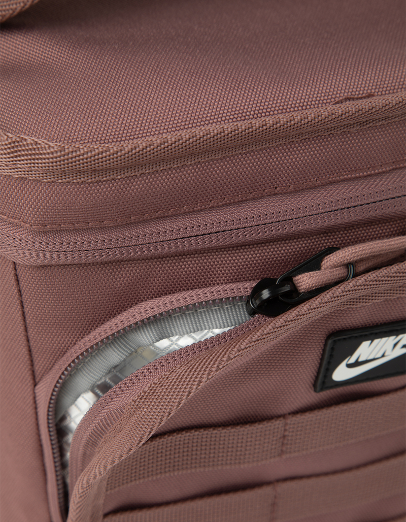 NIKE Sportswear Futura Lunch Bag image number 4