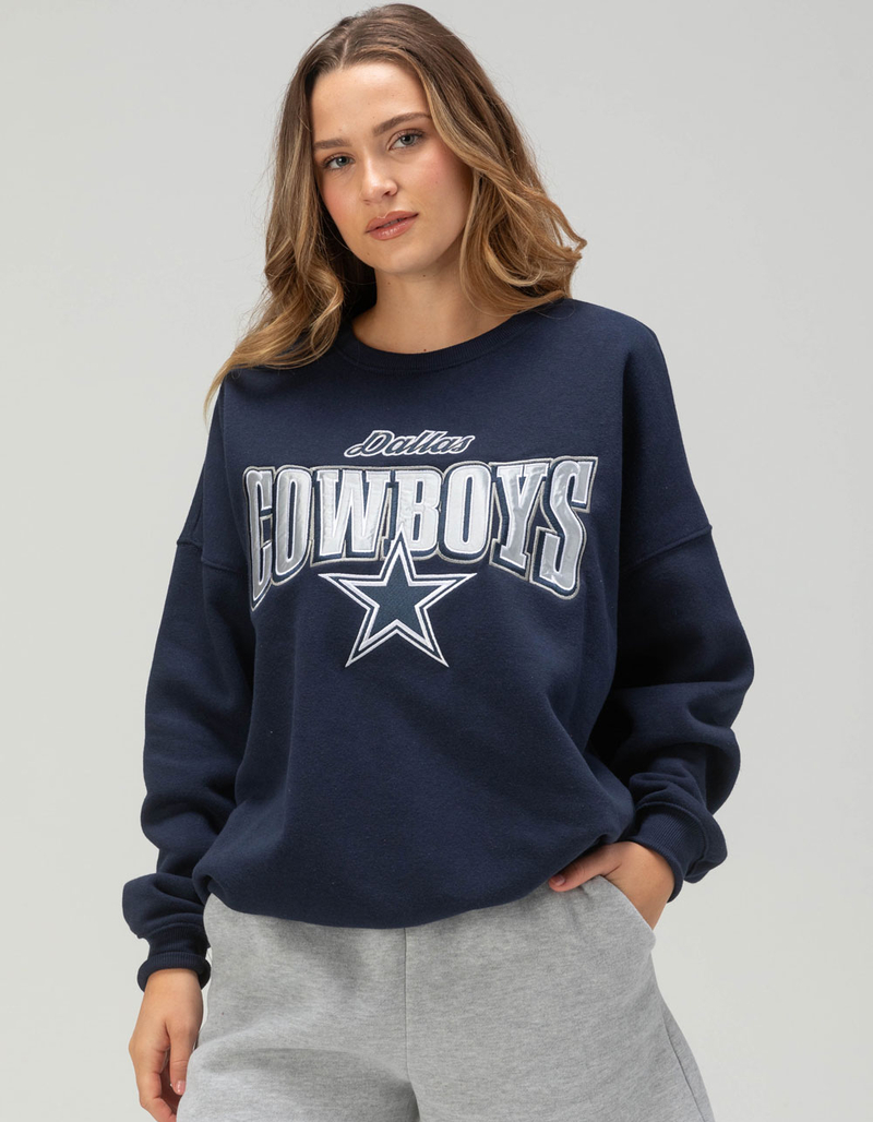 DALLAS COWBOYS Womens Crewneck Sweatshirt image number 0