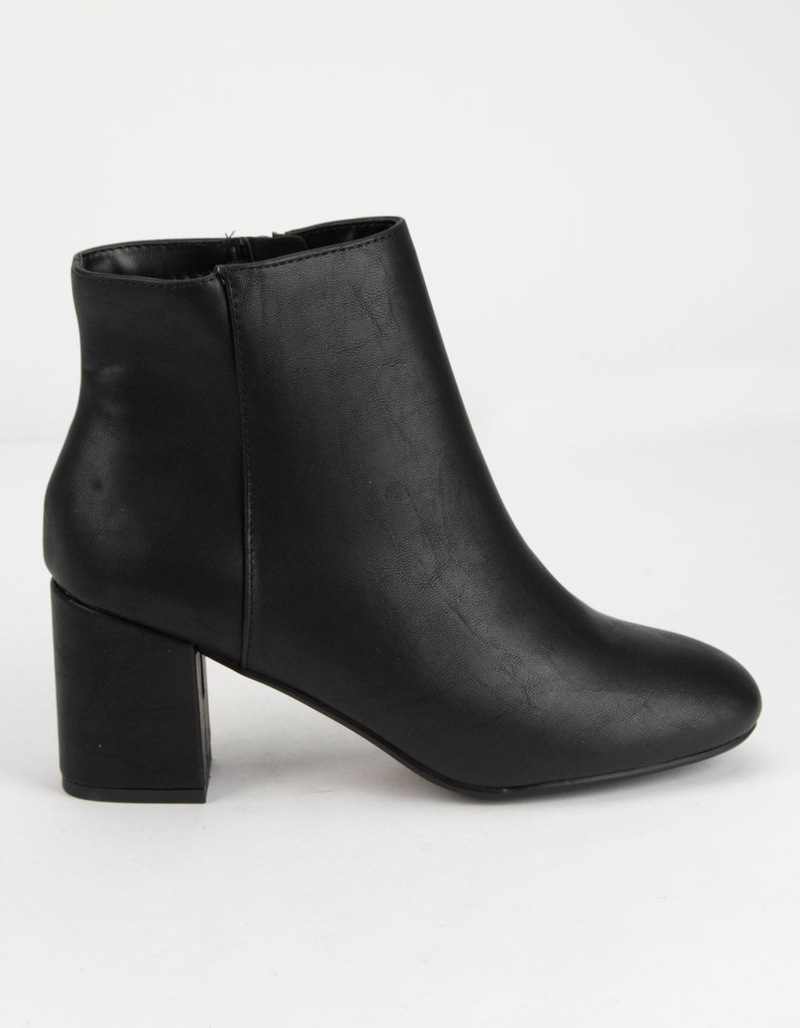 DELICIOUS Clean Ankle Stacked Black Womens Boots image number 1