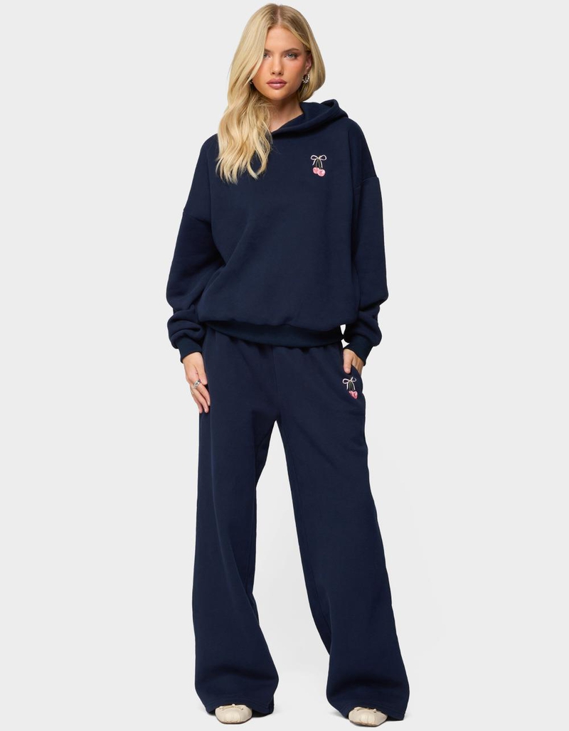 EDIKTED I Don't Chase I Attract Sweatpants image number 4