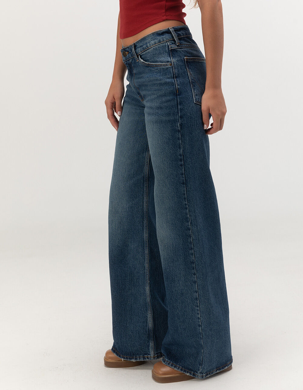 WRANGLER Low Rise Womens Baggy Jeans - MED BLAST | Tillys
