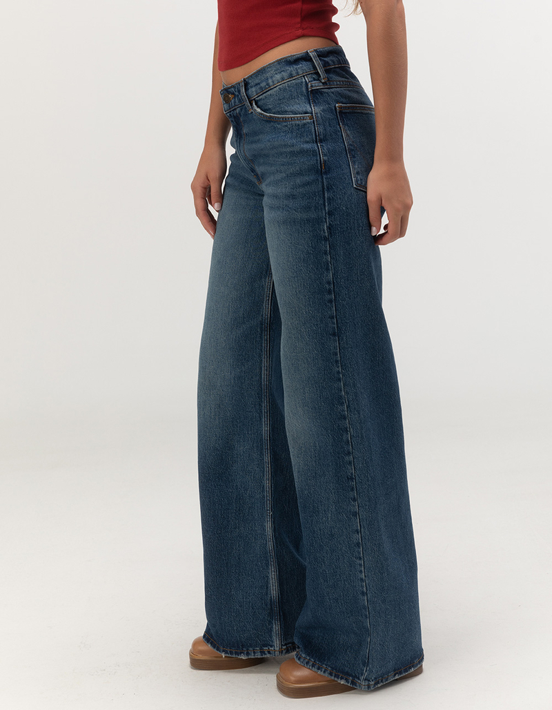 WRANGLER Low Rise Womens Baggy Jeans image number 2
