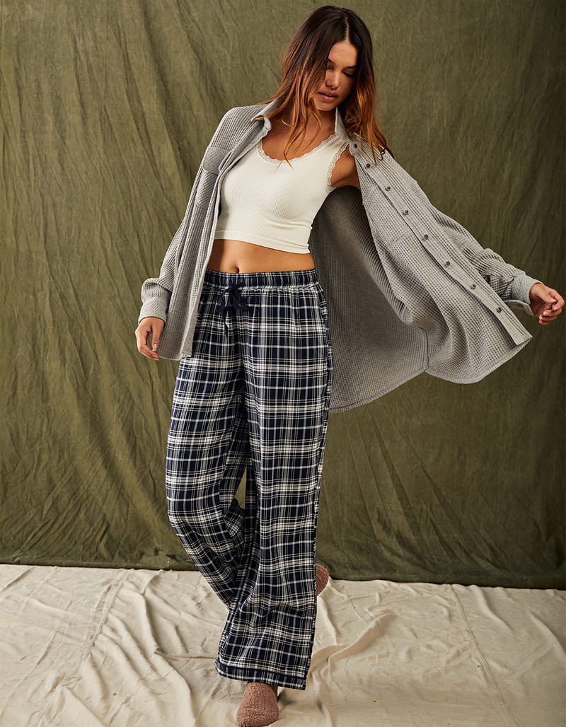 FULL TILT Plaid Womens Pajama Pants image number 0