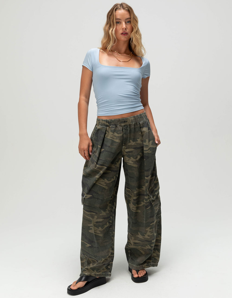 TILLYS Butter Soft Womens Square Neck Tee image number 1
