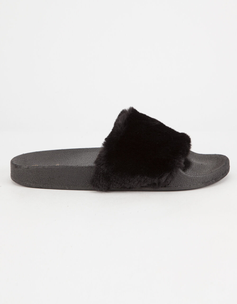 QUPID Faux Fur Black Womens Sandals image number 1