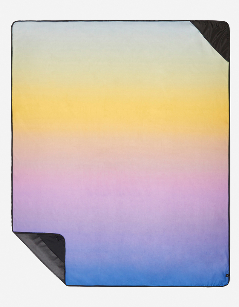 SLOWTIDE Horizon Quick-Dry Park Blanket image number 0