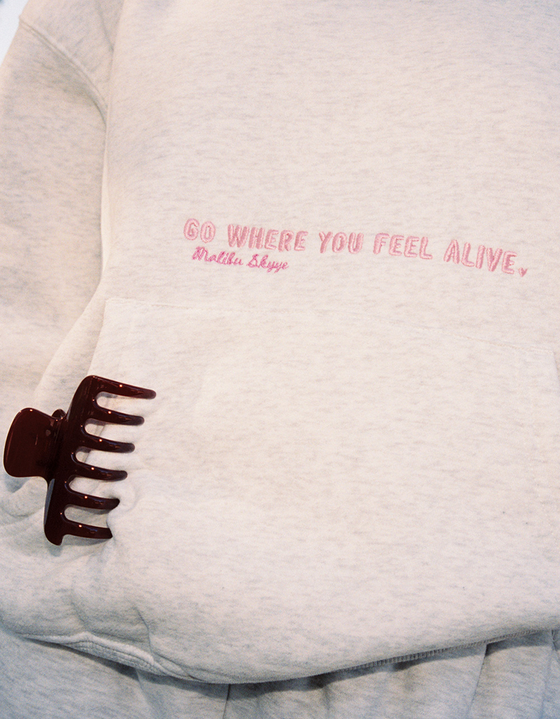 MALIBU SKYYE Feel Alive Womens Hoodie image number 6