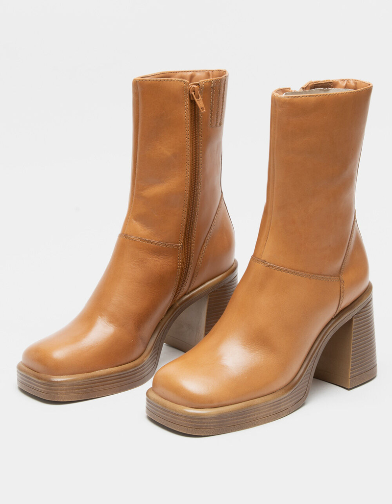 STEVE MADDEN Fantsie Womens Boots image number 0