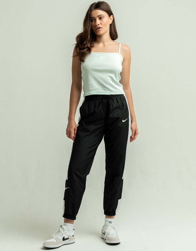 NIKE Sportswear Essential Womens Cami image number 3