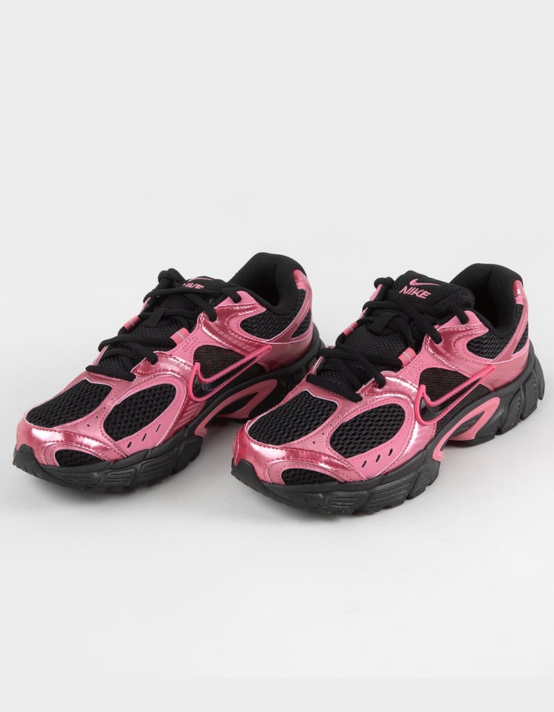 NIKE V5 RNR Womens Shoes image number 1