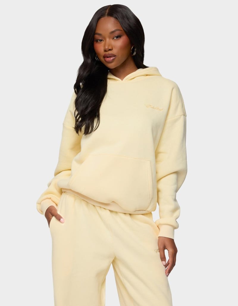 EDIKTED Basic Girl Oversized Edikted Hoodie image number 0