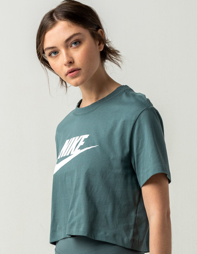 NIKE Sportswear Essential Womens Crop Tee image number 1
