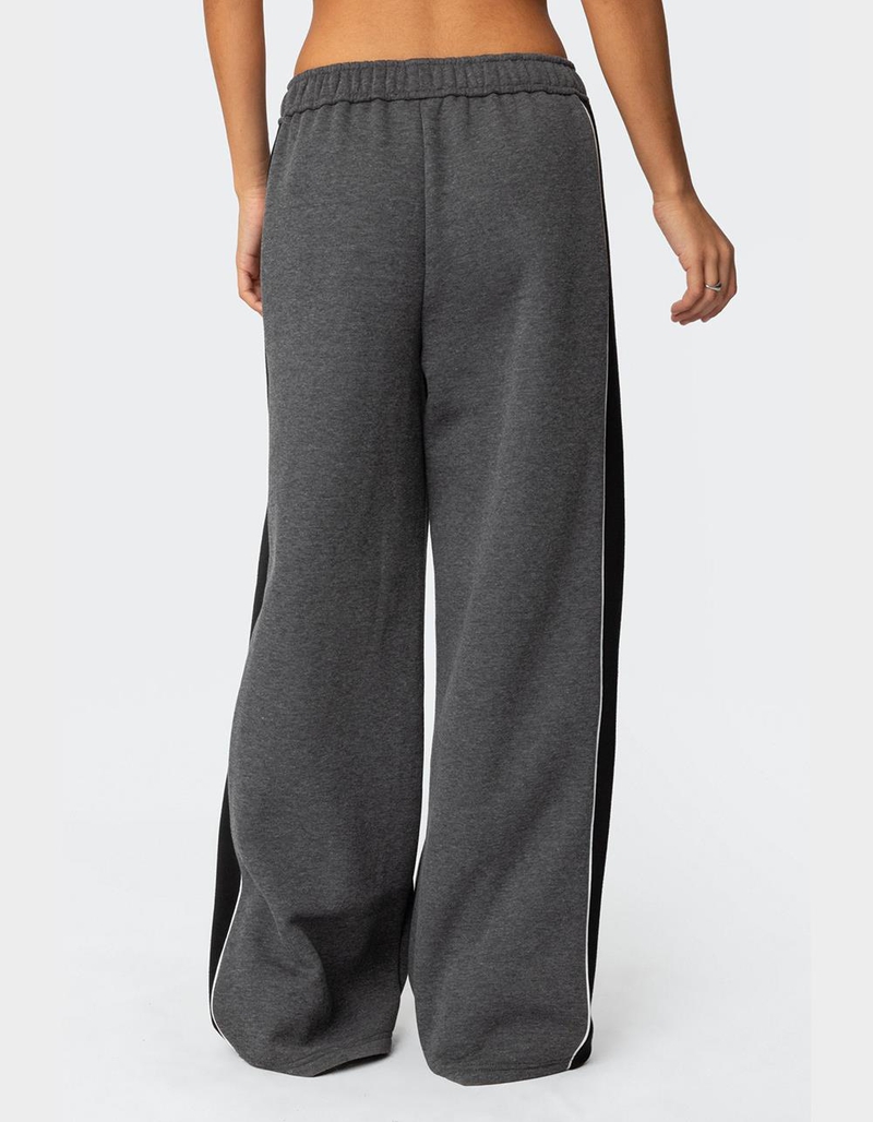 EDIKTED Contrast Panel Sweatpants image number 3