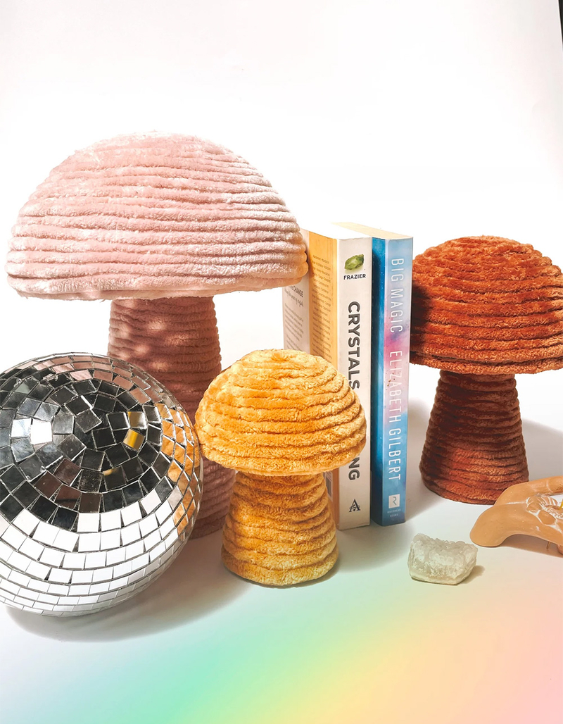 GOLDEN HOUR Velvet Mushroom Jewelry Holder image number 2