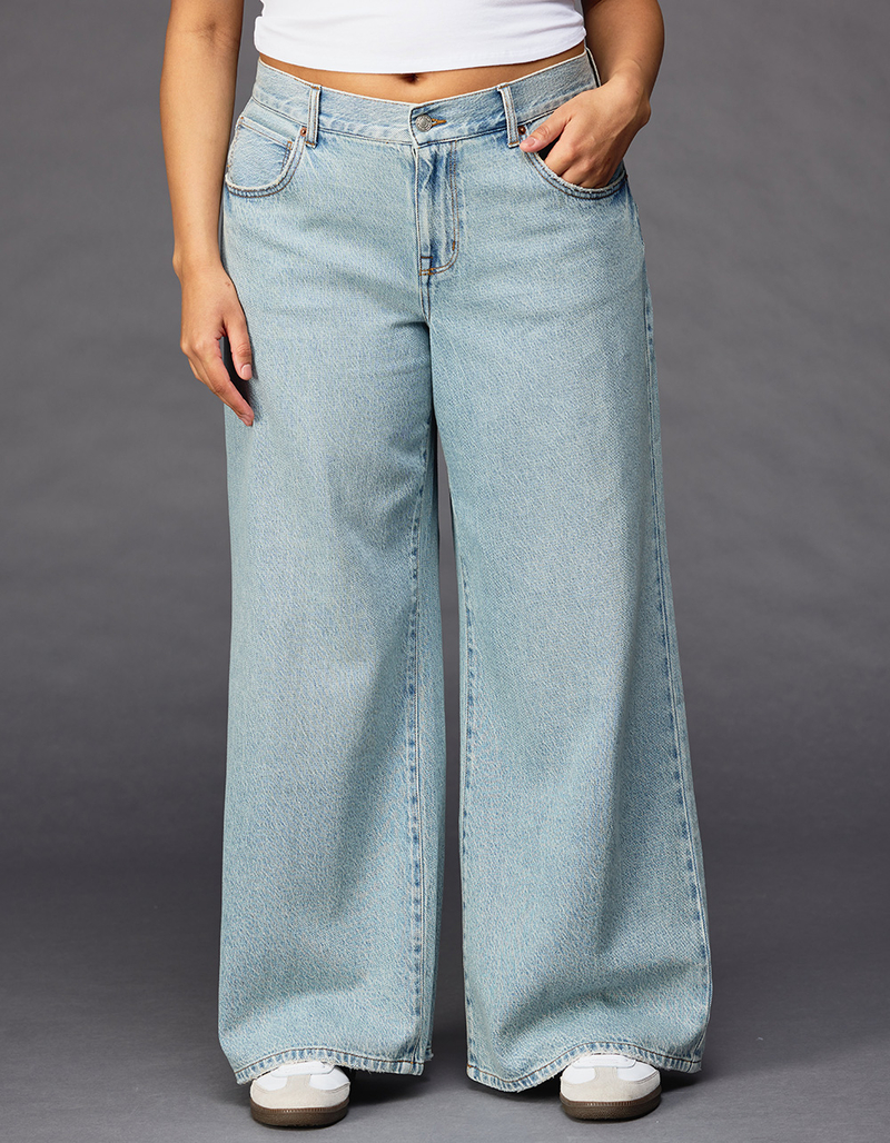 RSQ Womens Mid Rise Wide Leg Jeans image number 5