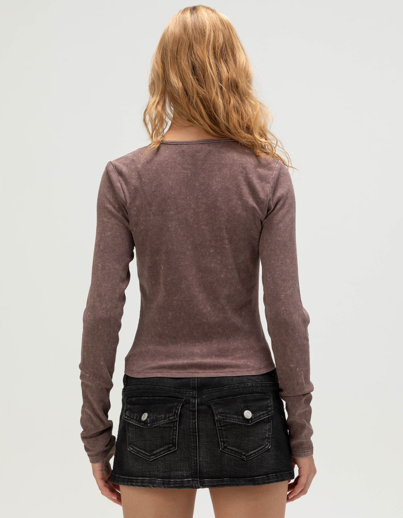 RSQ Womens Washed Notch Long Sleeve Top image number 3