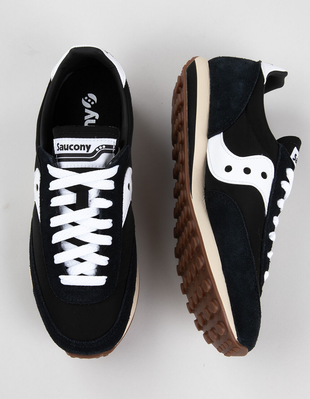 【関税込み】Saucony ブラック&ホワイト Trainer 80 スニーカー SAUCONY Trainer 80 Womens Shoes - BLK/WHT | Tillys