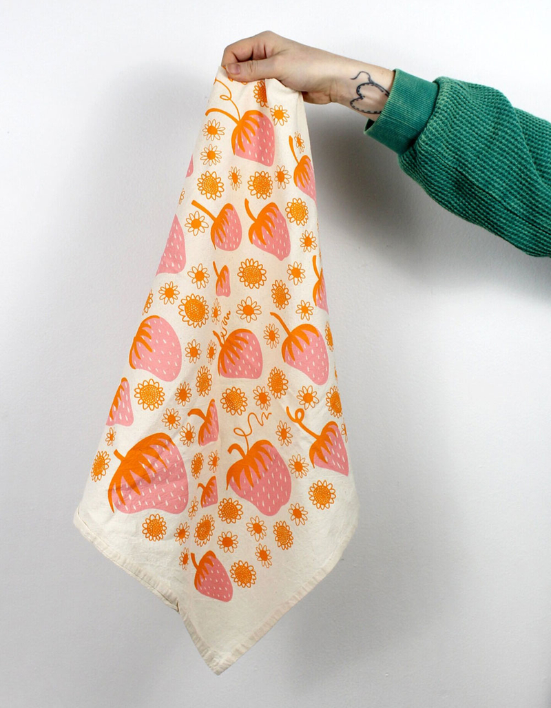 CALHOUN & CO. Strawberry Fields Tea Towel image number 1