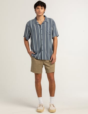 RSQ Mens Shorter 6" Chino Shorts Alternative Image