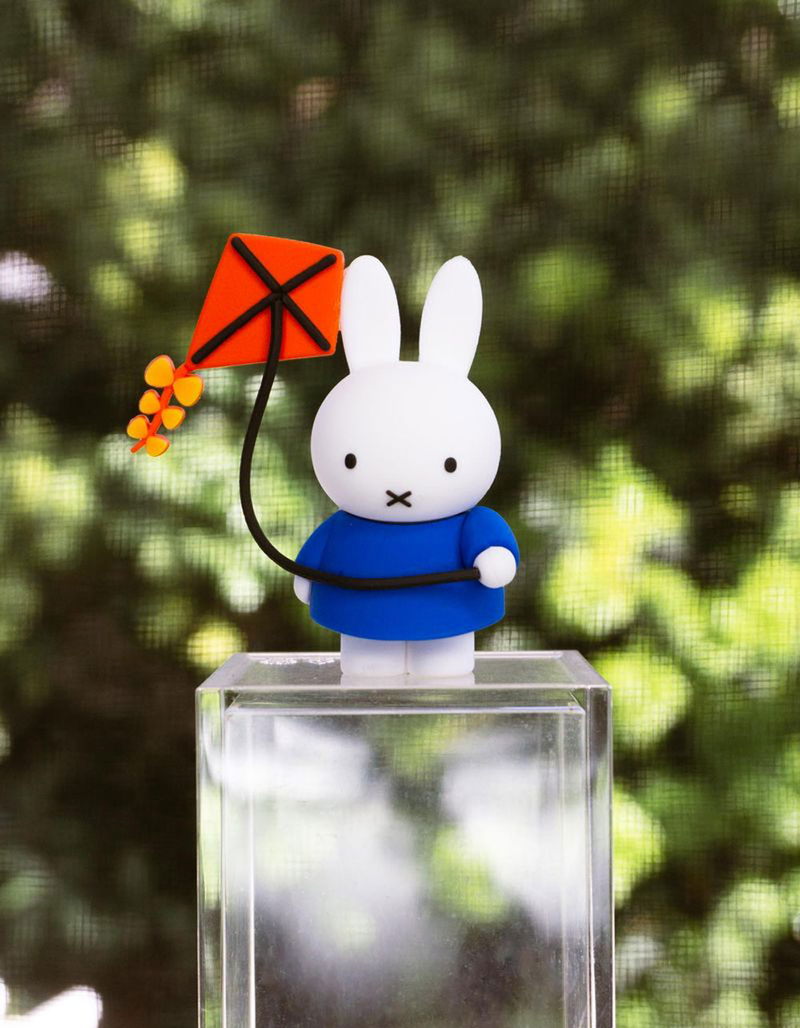 SMOKO Miffy Summer Series Mini Figure Blind Box image number 1