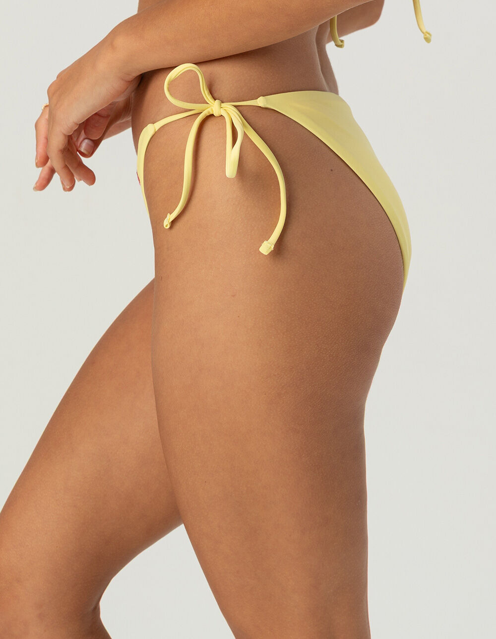DAMSEL Hibiscus Flow Tie Side Cheeky Bikini Bottoms - YELLOW | Tillys