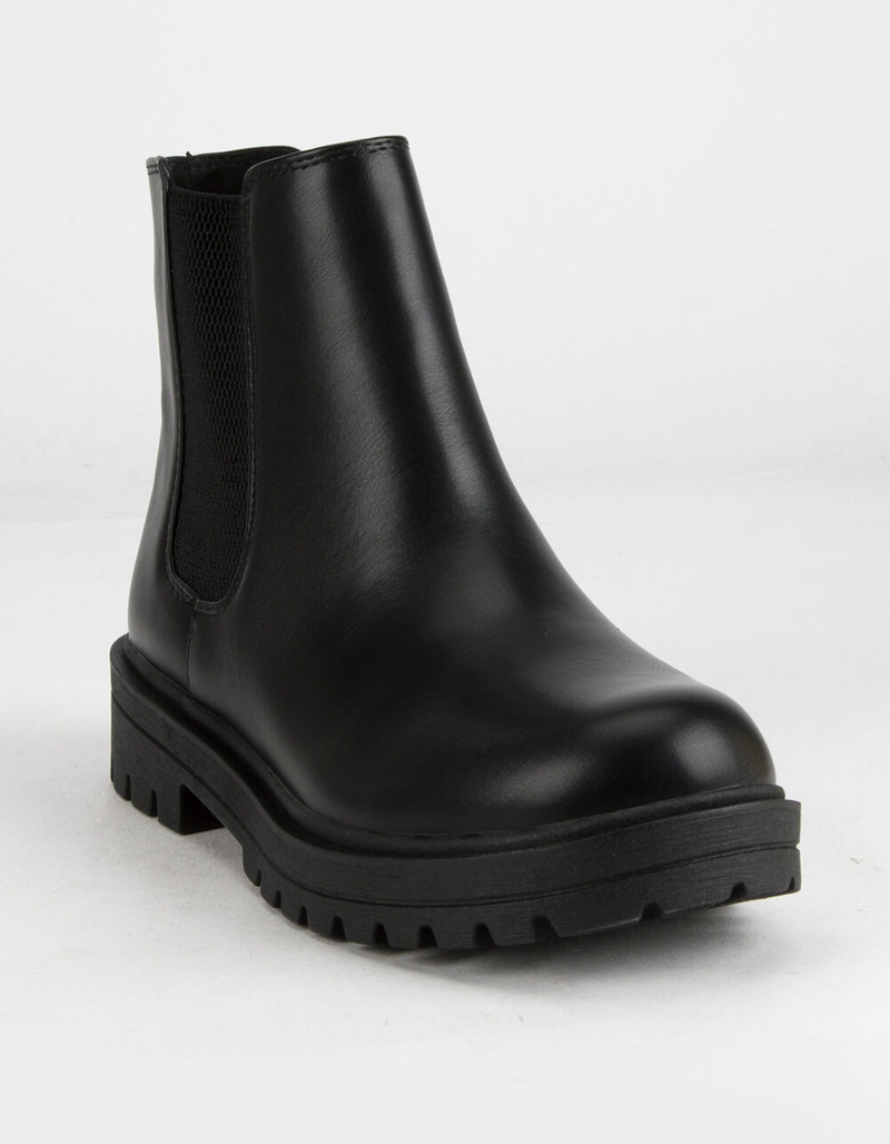 SODA Flat Womens Black Chelsea Boots image number 0