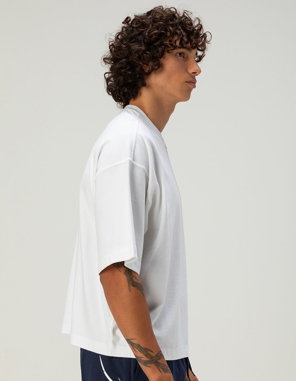 RSQ Mens Baggy Crop Tee - WHITE | Tillys