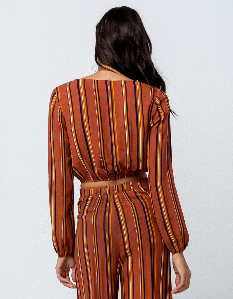 SKY AND SPARROW Surplice Tie Crop Top And Pants Set image number 2