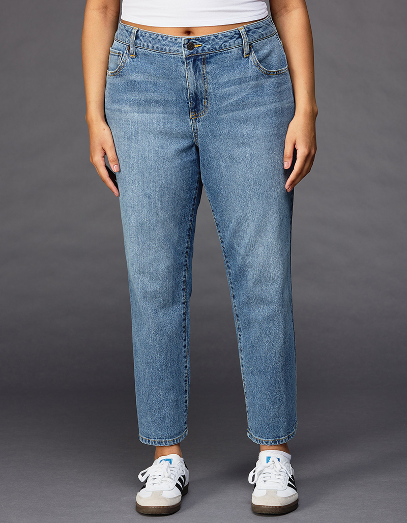 RSQ Womens Mid Rise Straight Ankle Jeans image number 5