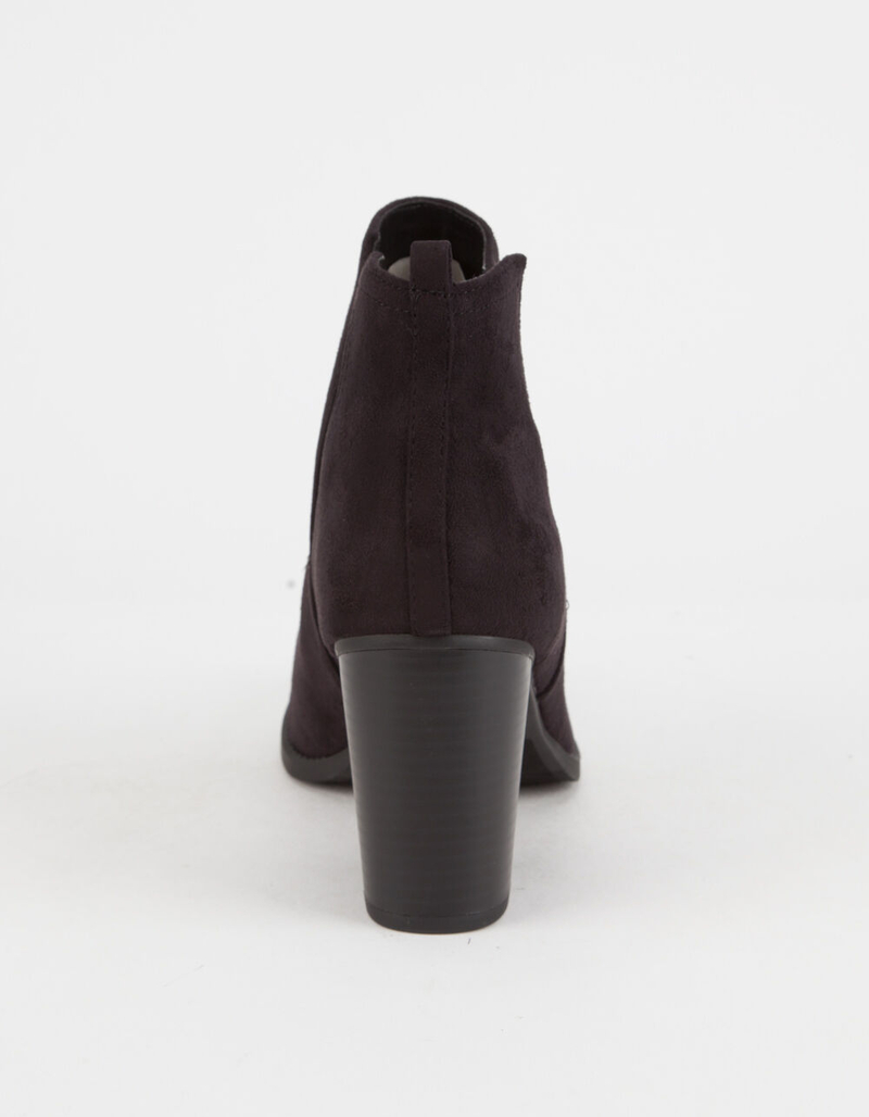 SODA Faux Suede Side Slit Womens Booties image number 3
