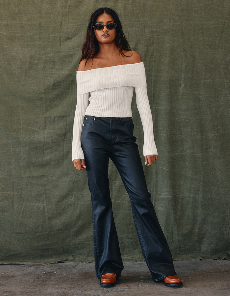 DAZE Go Getter Womens Coated Flare Pants image number 4