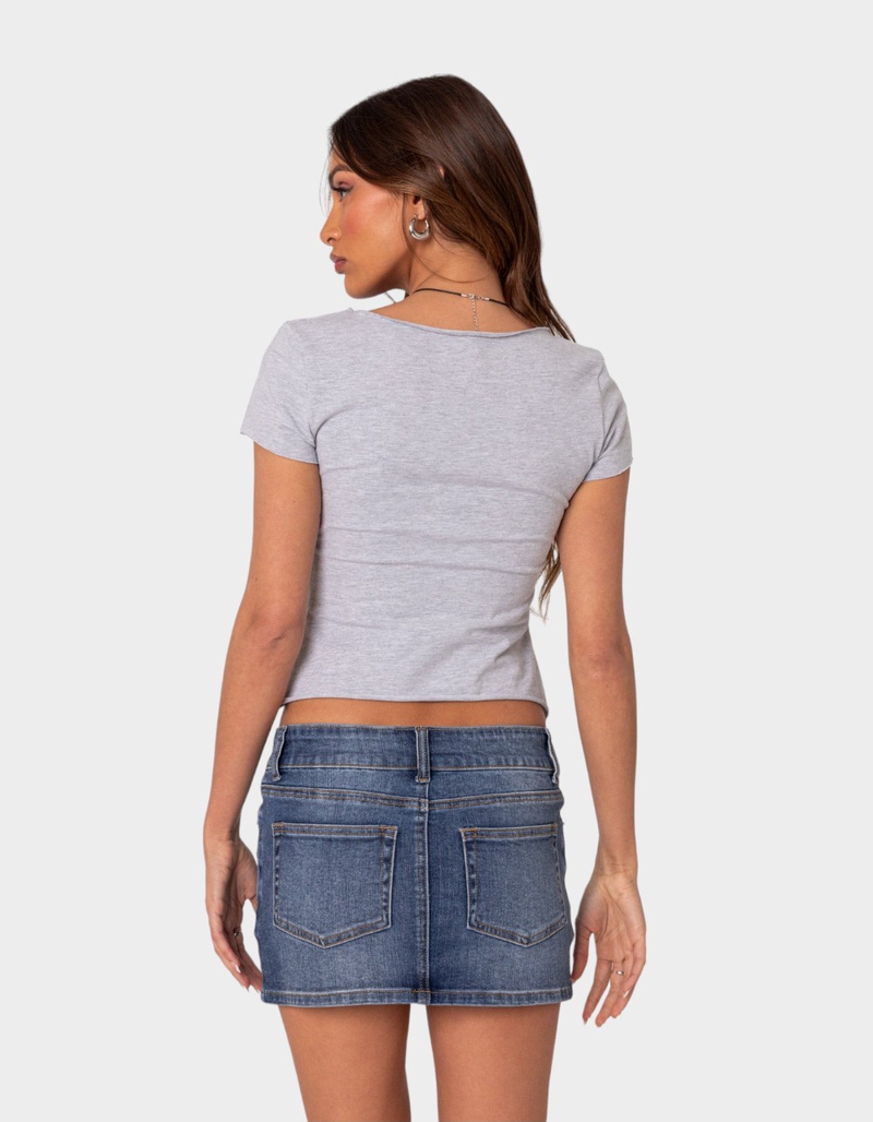EDIKTED Ava V-Neck Ruched Top image number 4