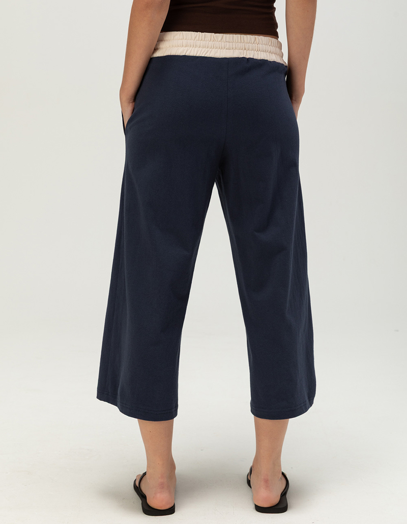 RUSTY Cameron Womens Capri Track Pants image number 3