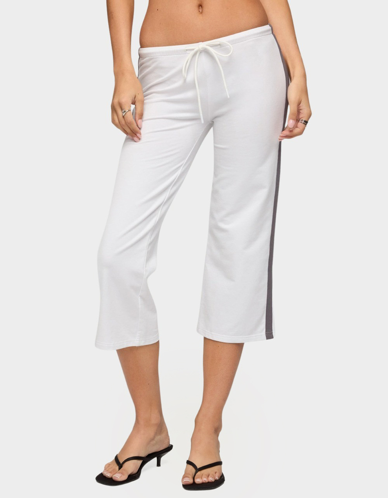 EDIKTED Milene Contrast Terry Capri Pants image number 0