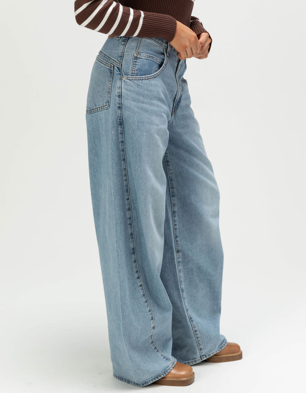 LEVI'S Premium Super Baggy Womens Barrel Jeans - Table Talk - MED