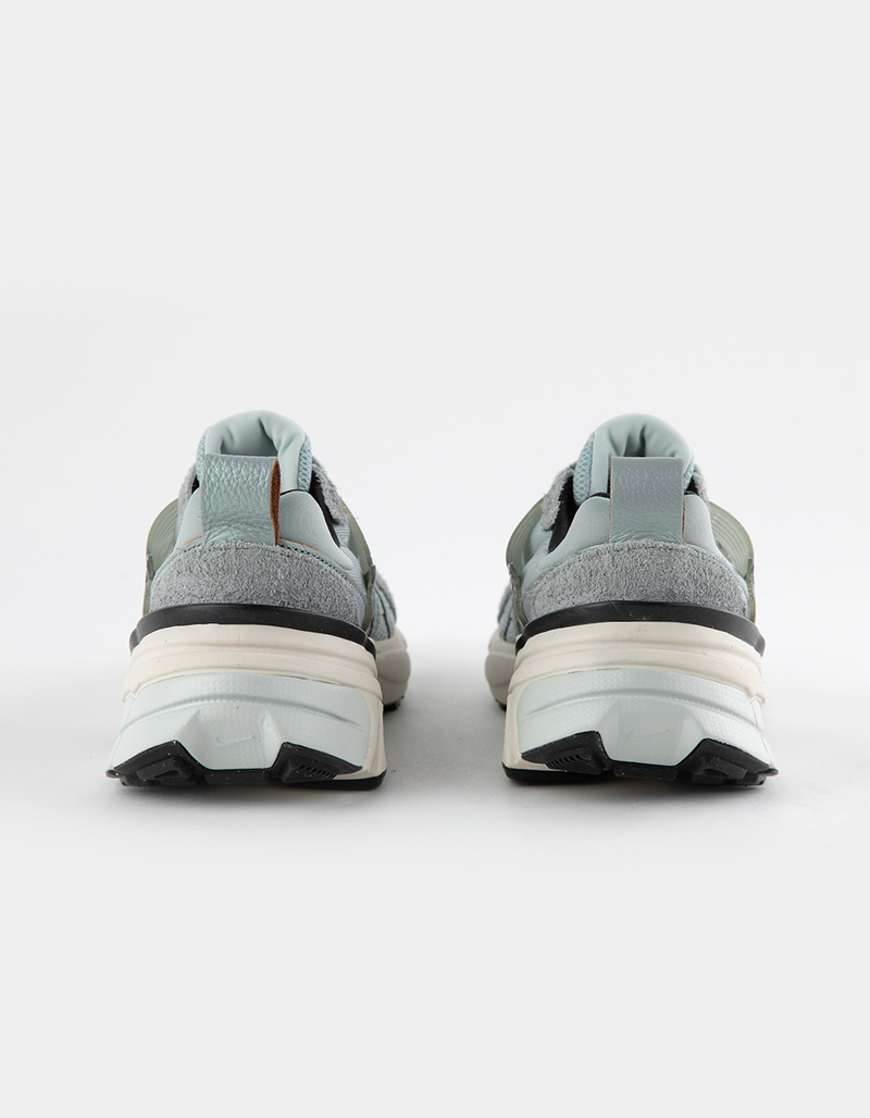 NIKE V2K Womens Running Shoes image number 3