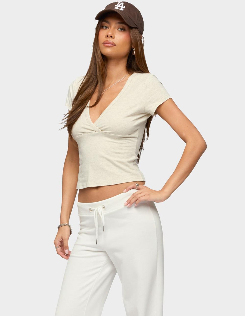 EDIKTED Merinda V-Neck Tee image number 1