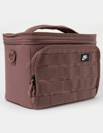 NIKE Sportswear Plus Lunch Bag Alternative Image