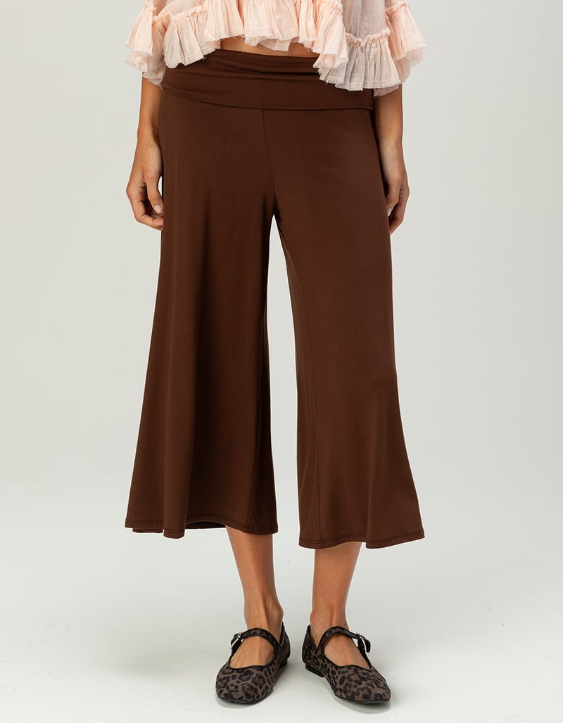 FULL TILT Womens Low Rise Gaucho Pants image number 1