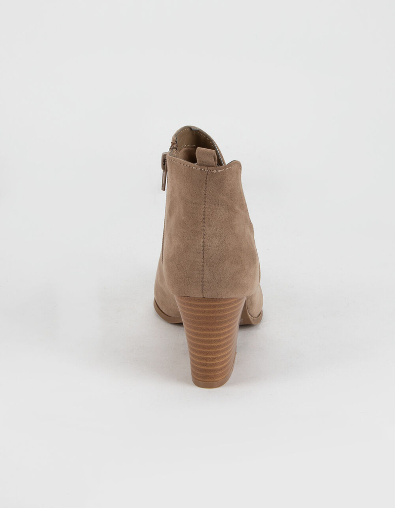 QUPID Chop Out Taupe Womens Booties image number 3