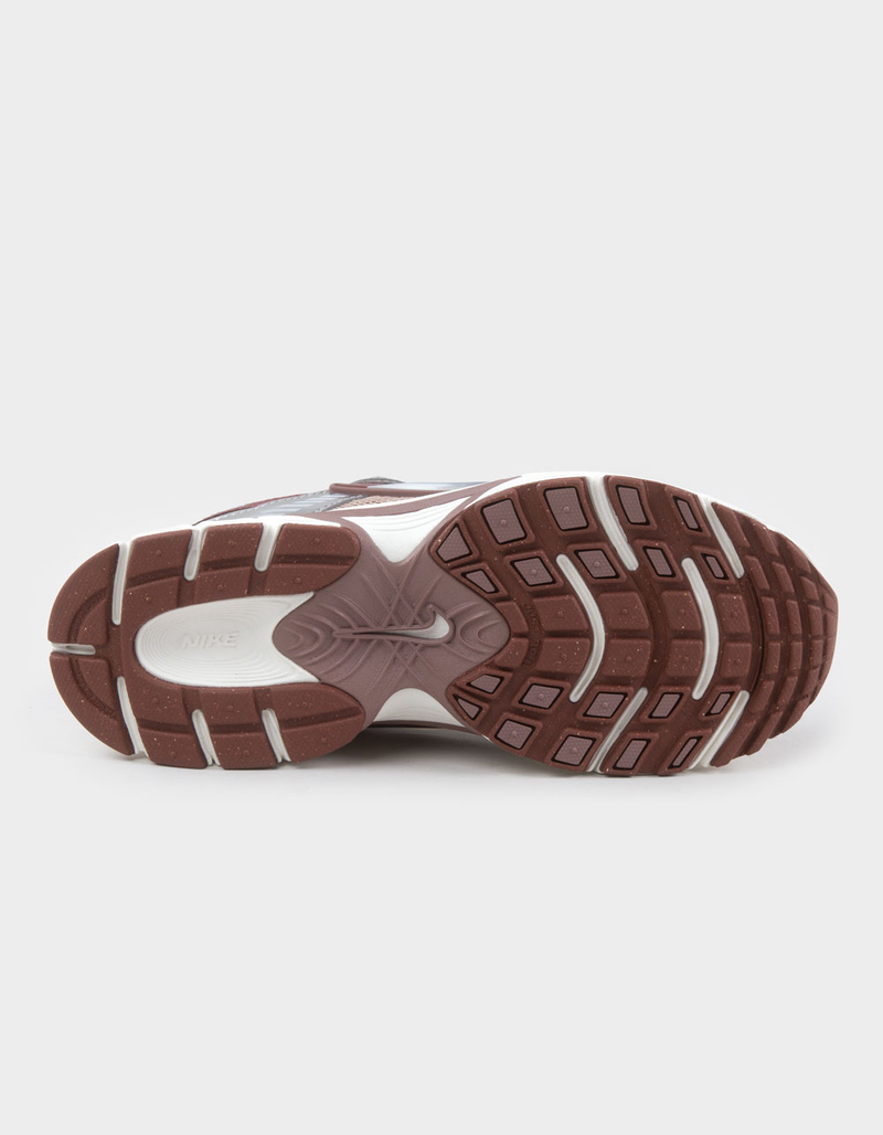 NIKE V5 RNR Womens Shoes image number 2