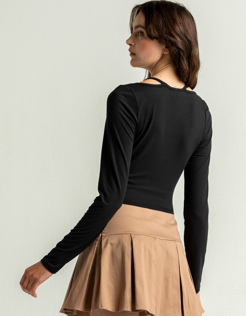 LE LIS Cropped Strappy Womens Black Top image number 2