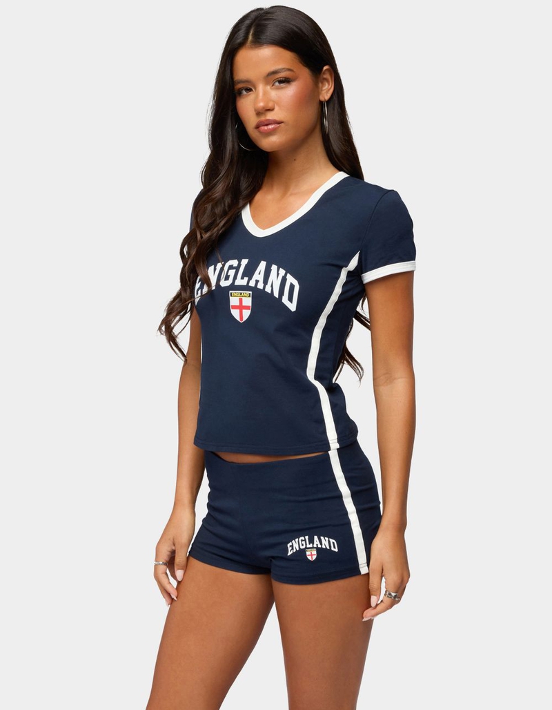 EDIKTED England Girl V-Neck Tee image number 1