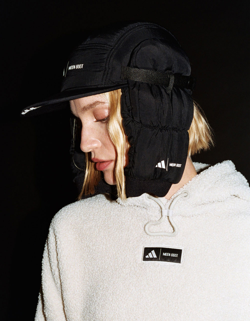 ADIDAS x MOON BOOT Cropped Womens Hoodie image number 2